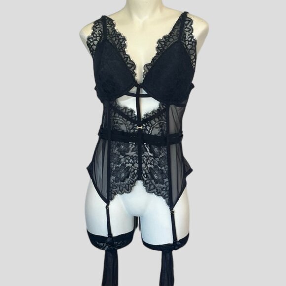 La Senza Black Lace Teddy Lingerie With Garter & Stockings - Picture 1 of 8